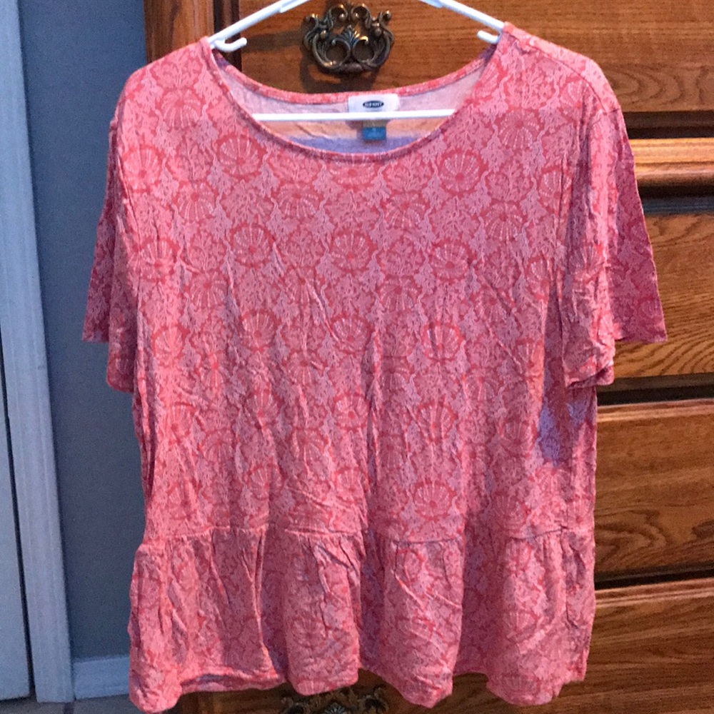 Super cute Old Navy tee